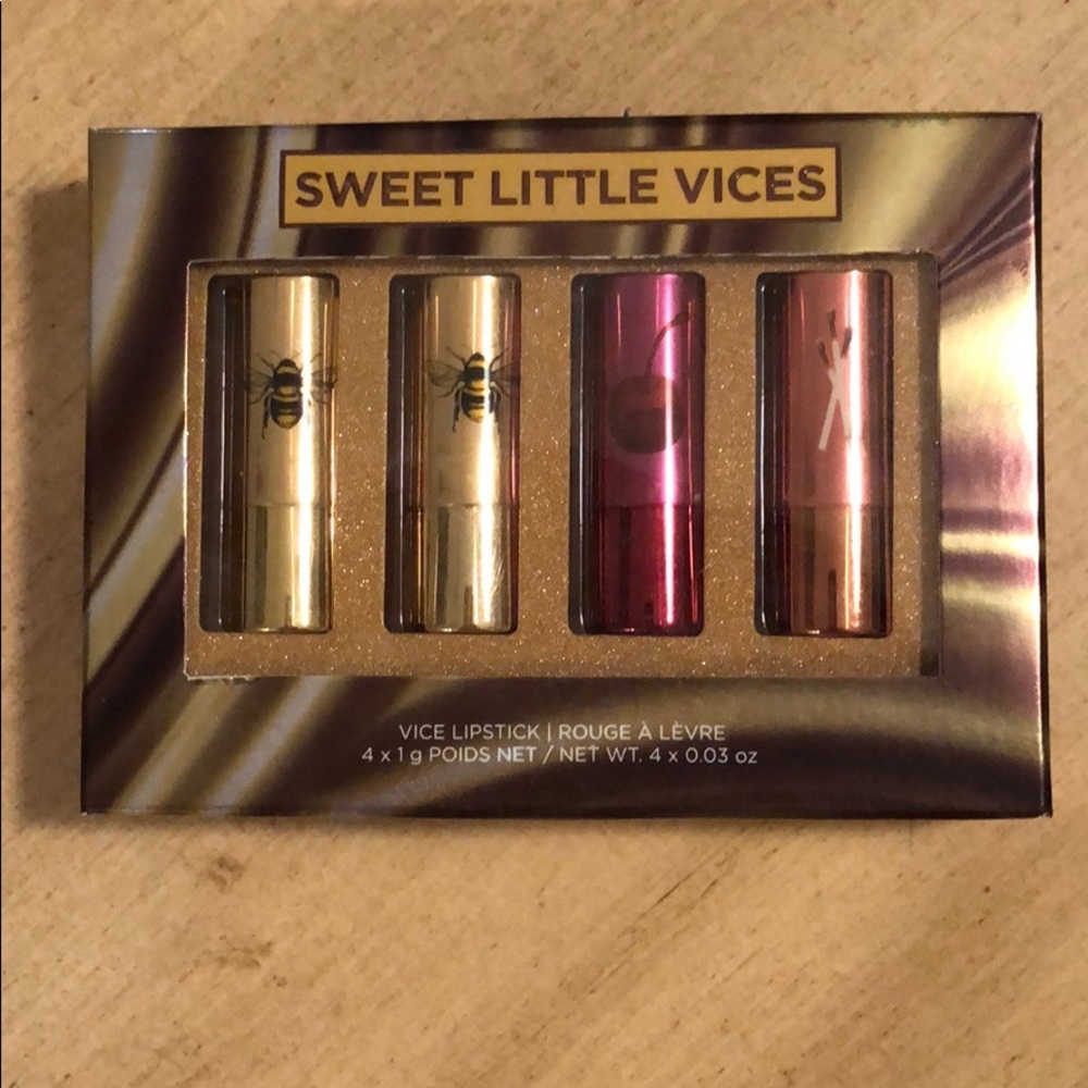 Urban decay lipstick set of 4